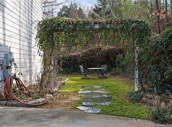 3rd image of 14321 Crown Harbor Dr