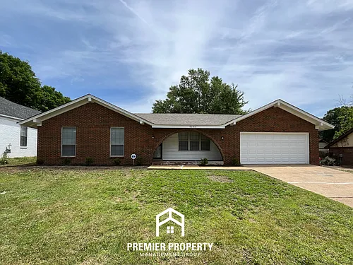 5080 Boeingshire Dr Photo 1