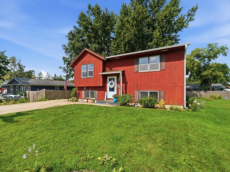 1st image of 505 Maplewood Dr