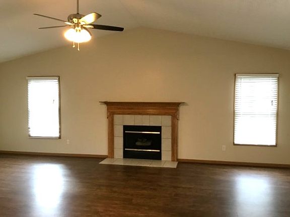 4th image of 6803 Brookstone Dr