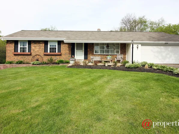 N3183 Center St, Lake Geneva, WI 53147
