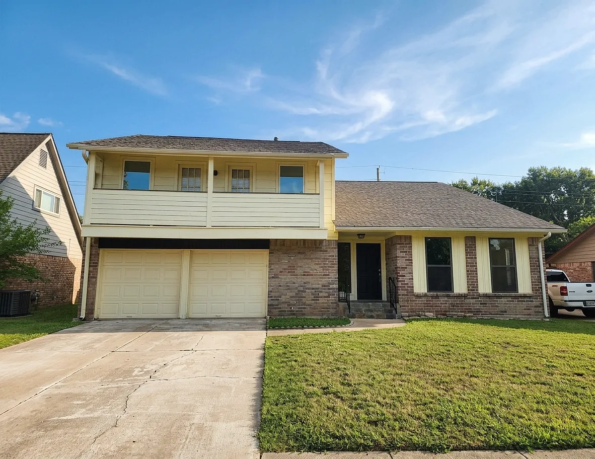 3 bed, 2652 sqft, $2,100 — Photo 1