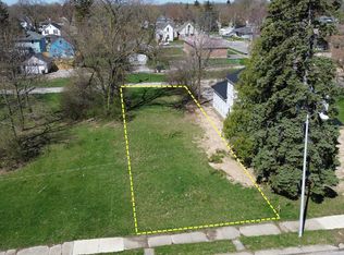 2910 Smith St, Fort Wayne, IN 46806