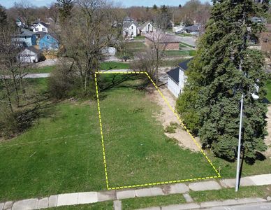 2910 Smith St, Fort Wayne, IN, 46806