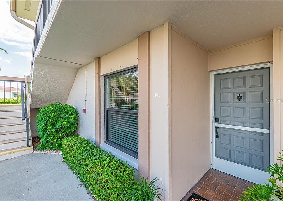 1st image of 6210 Sun Blvd APT 101