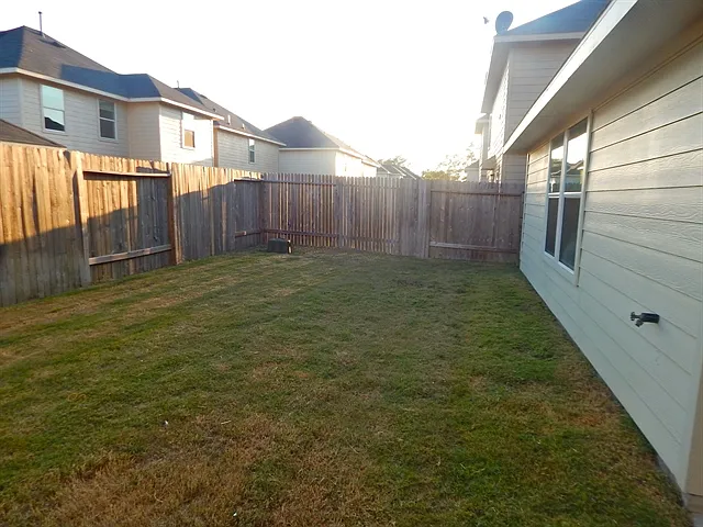 847 Darbydale Crossing Ln — Photo 17