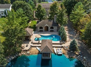 1387 Nesbitt Rd, Northfield, OH 44067