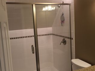 572 Spring Glen Dr, Ballwin, MO 63021