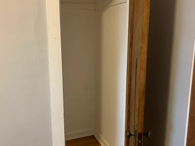 5352 N Winthrop Ave #2 — Photo 12