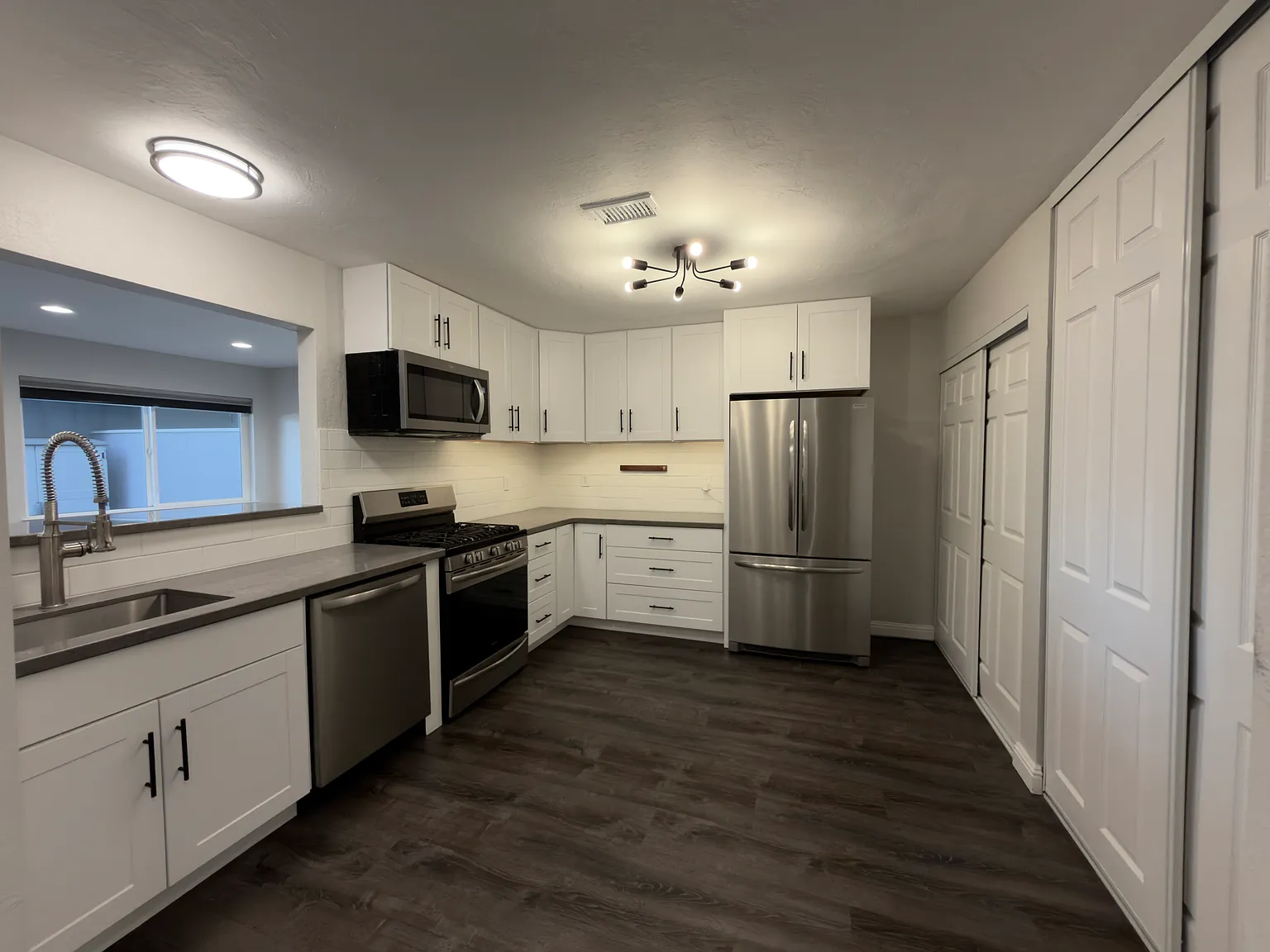 3 bed, 2.5 bath, 1576 sqft, $3,500 — Photo 4