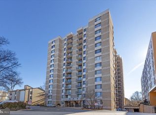 4 Monroe St APT 402, Rockville, MD 20850