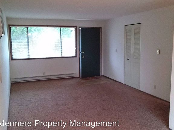 4th image of 1927 Plaza Way