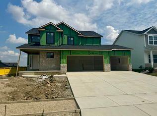 6102 Wrigley Dr, Bloomington, IL 61705