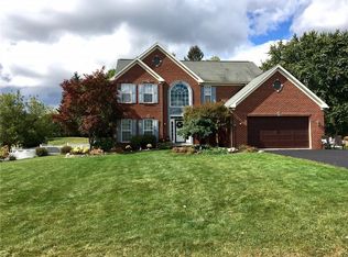 3 Chadwick Mnr, Fairport, NY 14450