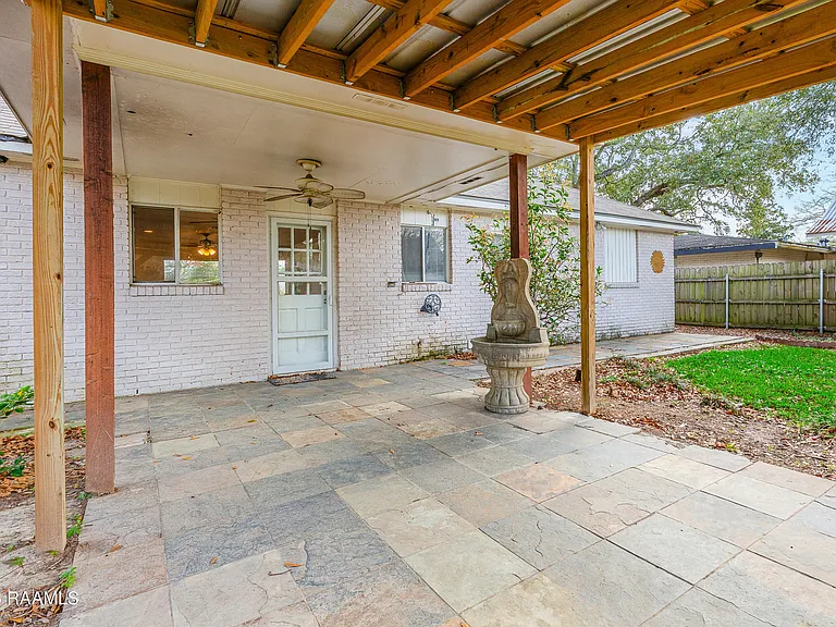 412 Normandy Rd — Photo 13