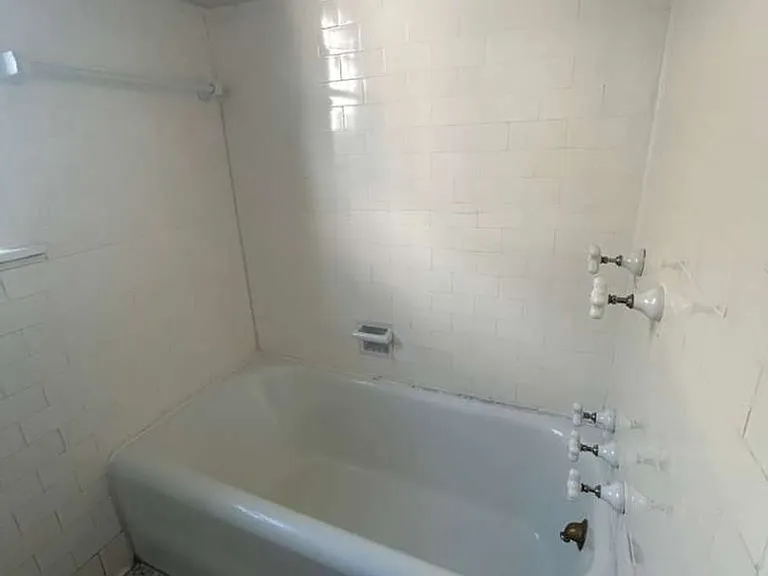 182 Elm St — Photo 15