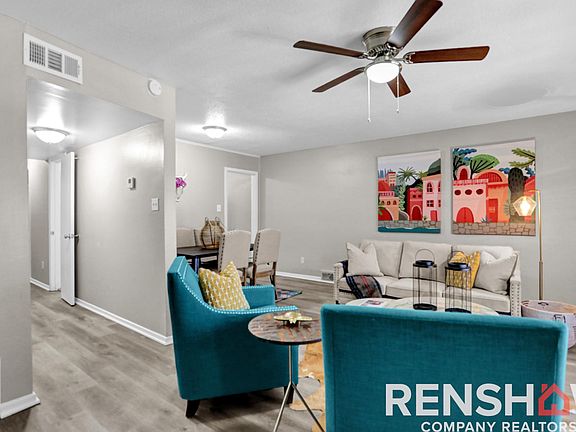 Living room to Hallway