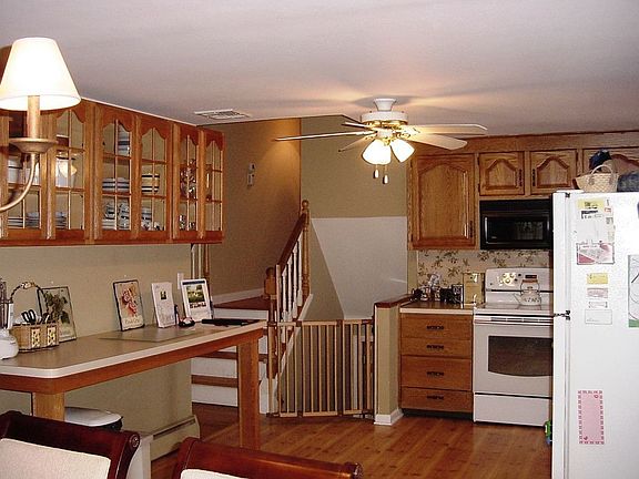 Updated Kitchen with Breakfast Bar