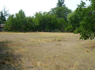 152 Orchard Ln, Shady Cove, OR