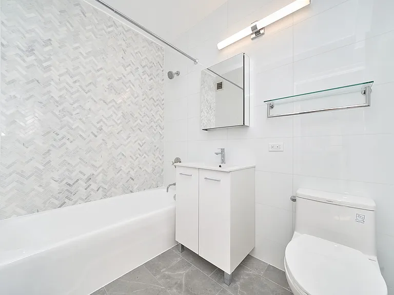 140 Riverside Blvd #1209 — Photo 8