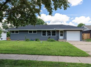 1620 7th St NW, New Brighton, MN 55112