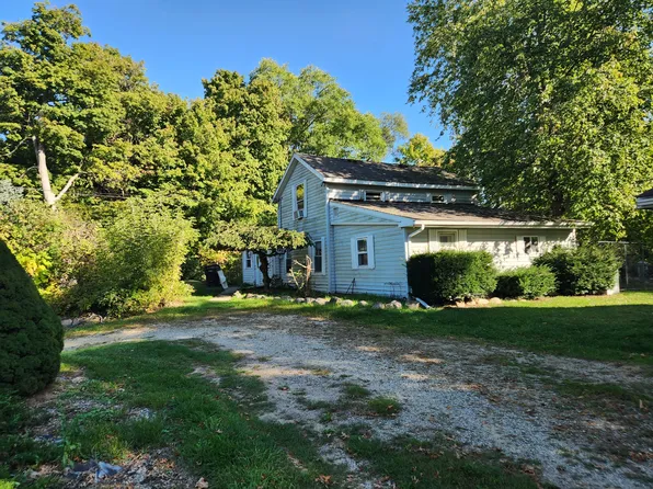 986 129th Ave, Shelbyville, MI 49344