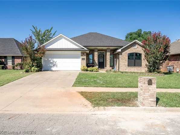 1804 Yukon Dr, Barling, AR 72923