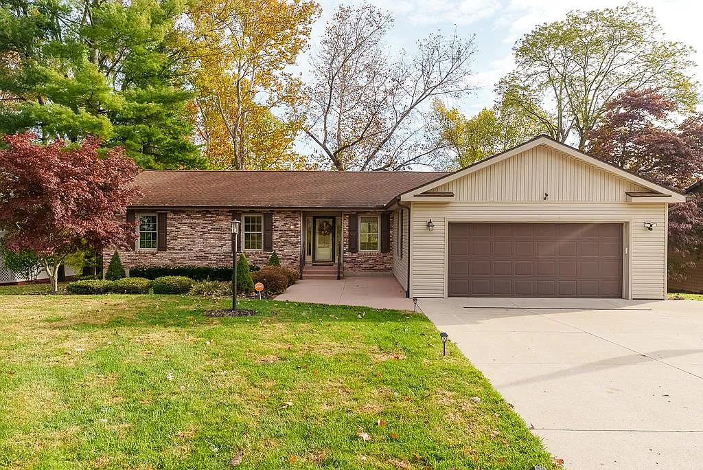 42 Applewood Dr photo 1