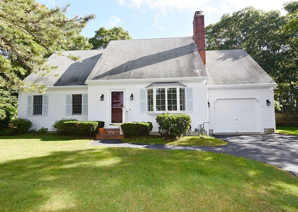 1st image of 44 Spinnaker Ln