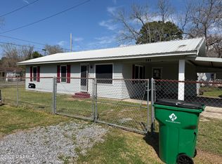 903 Chevis St, Abbeville, LA 70510