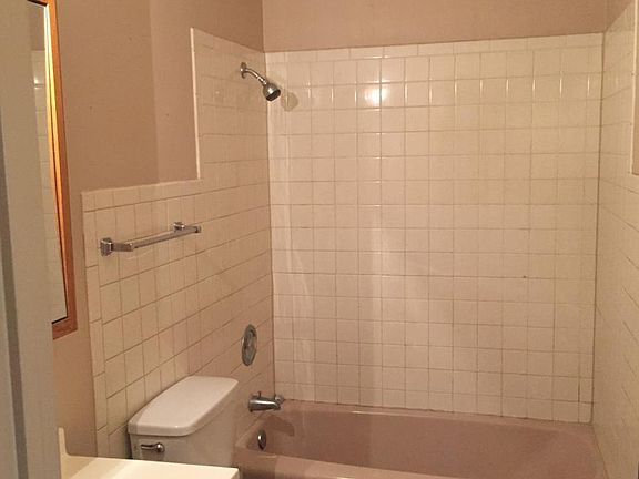 5th image of 7318 Oakwood Ave APT 5
