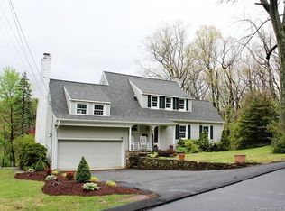 71 Boulder Rd, Manchester, CT 06040