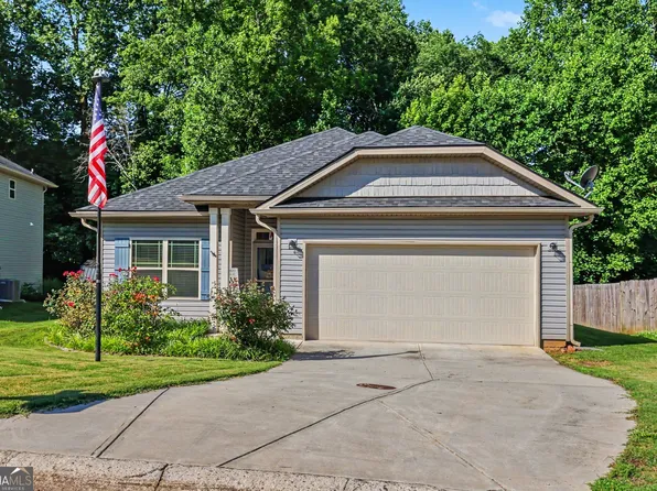 456 Highland Pointe Dr, Alto, GA 30510