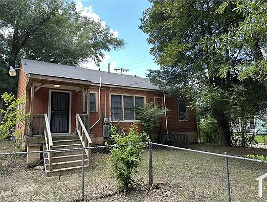 3438 W Capitol St — Photo 13