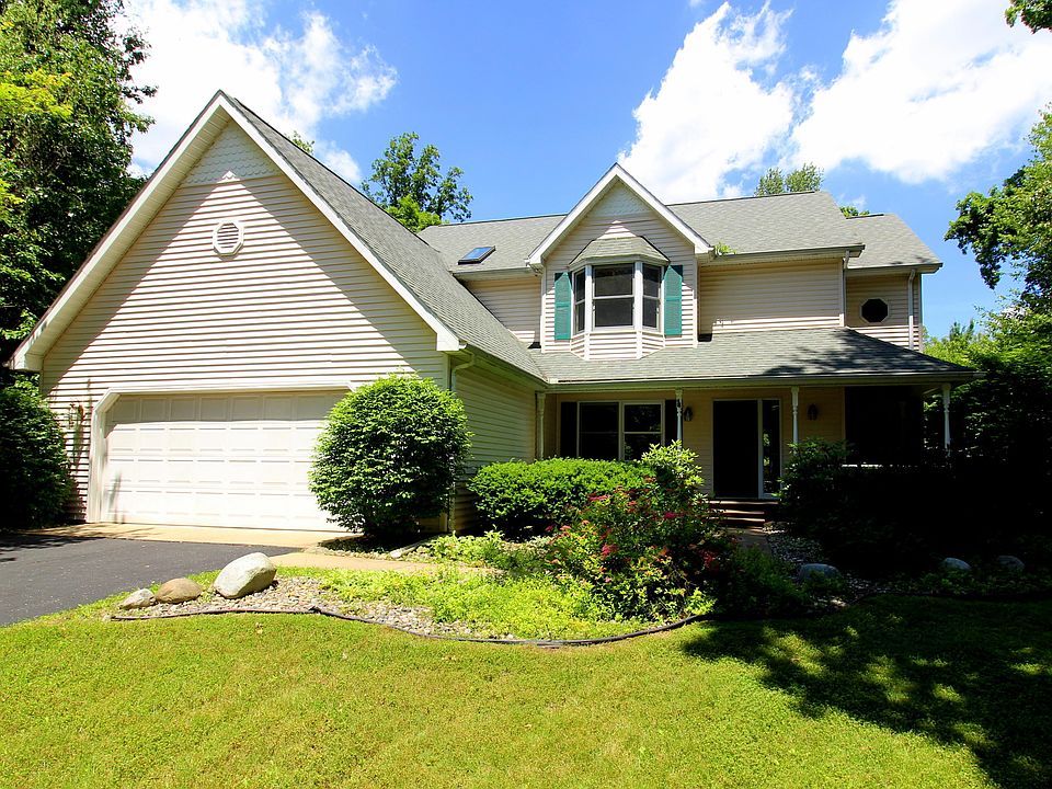 1st image of 178 Jacaranda Dr