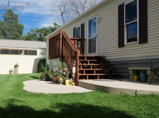 864 7th St, Calhan, CO 80808