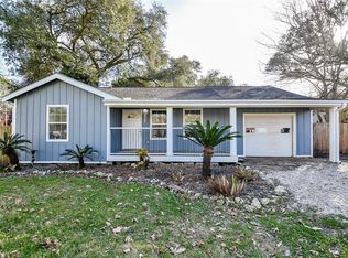 12313 23rd St, Santa Fe, TX 77510