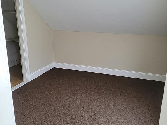 5th image of 999 Roosevelt Ave #3
