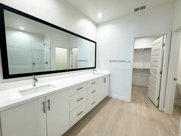 11161 Akarna Ct — Photo 24