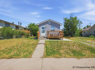 2006 E 16th St, Cheyenne, WY 82001