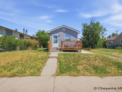 2006 E 16th St, Cheyenne, WY, 82001