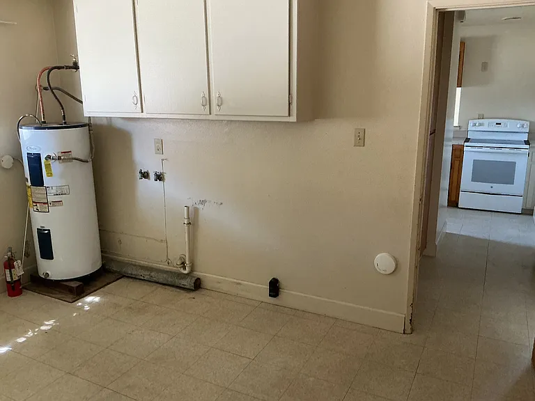 21189 American Ave — Photo 14