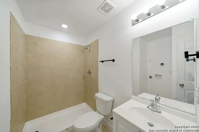903 Canterbury #1104 — Photo 18