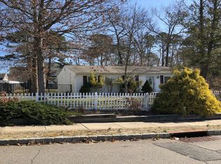 12 Savannah Dr, Barnegat, NJ 08005