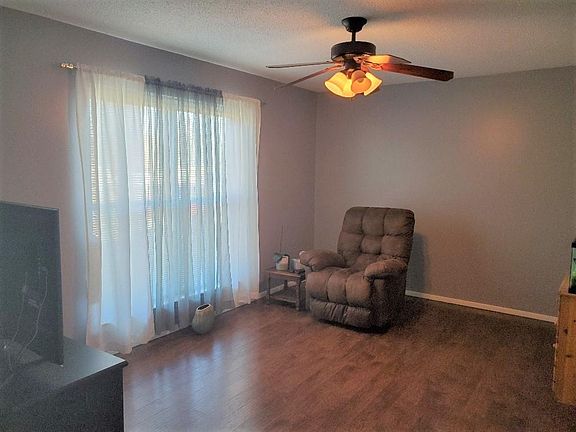 4th image of 1227 Wedgewood Dr