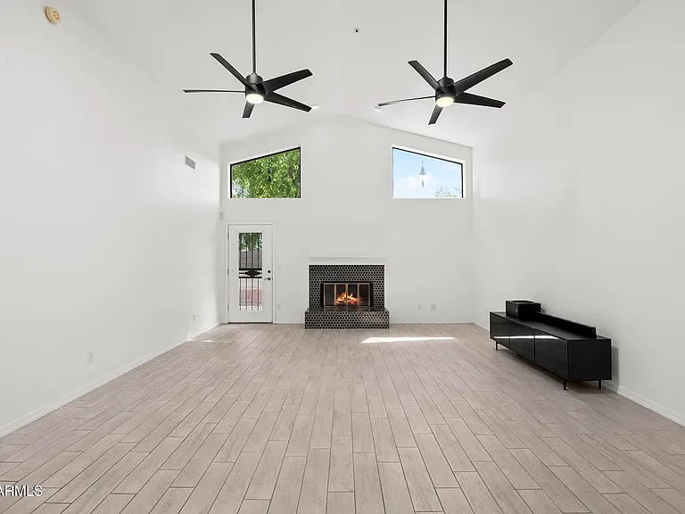 8479 N 84th Pl — Photo 25