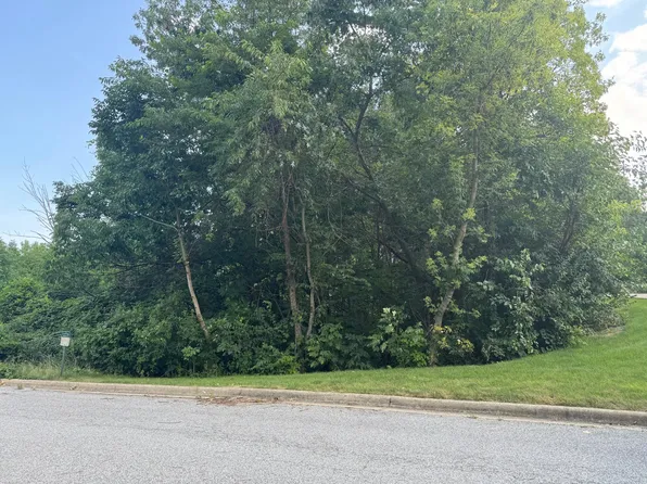 738 Cirque Ct, Crown Point, IN 46307