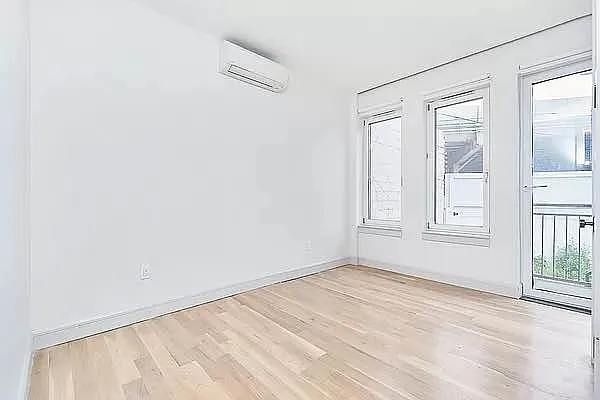 Rented by REAL New York | media 16