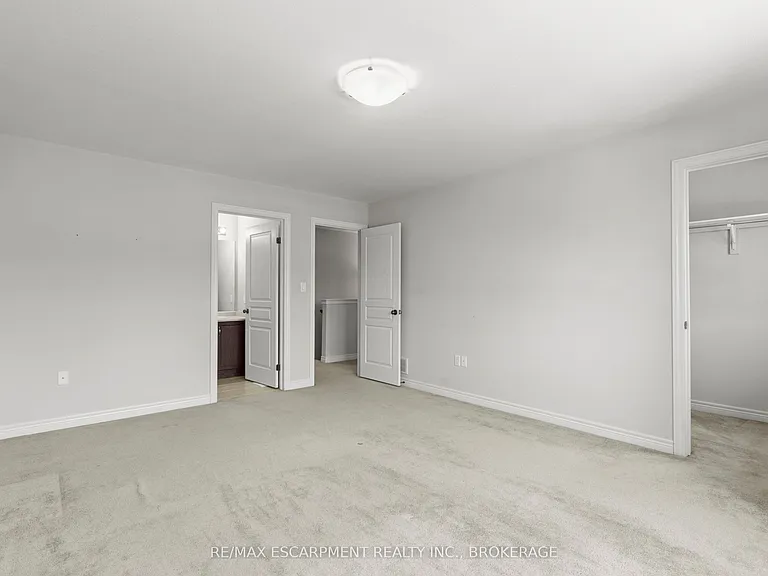 141 Winterberry Blvd #MAIN — Photo 18