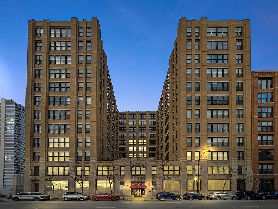 1st image of 728 W Jackson Blvd APT 722